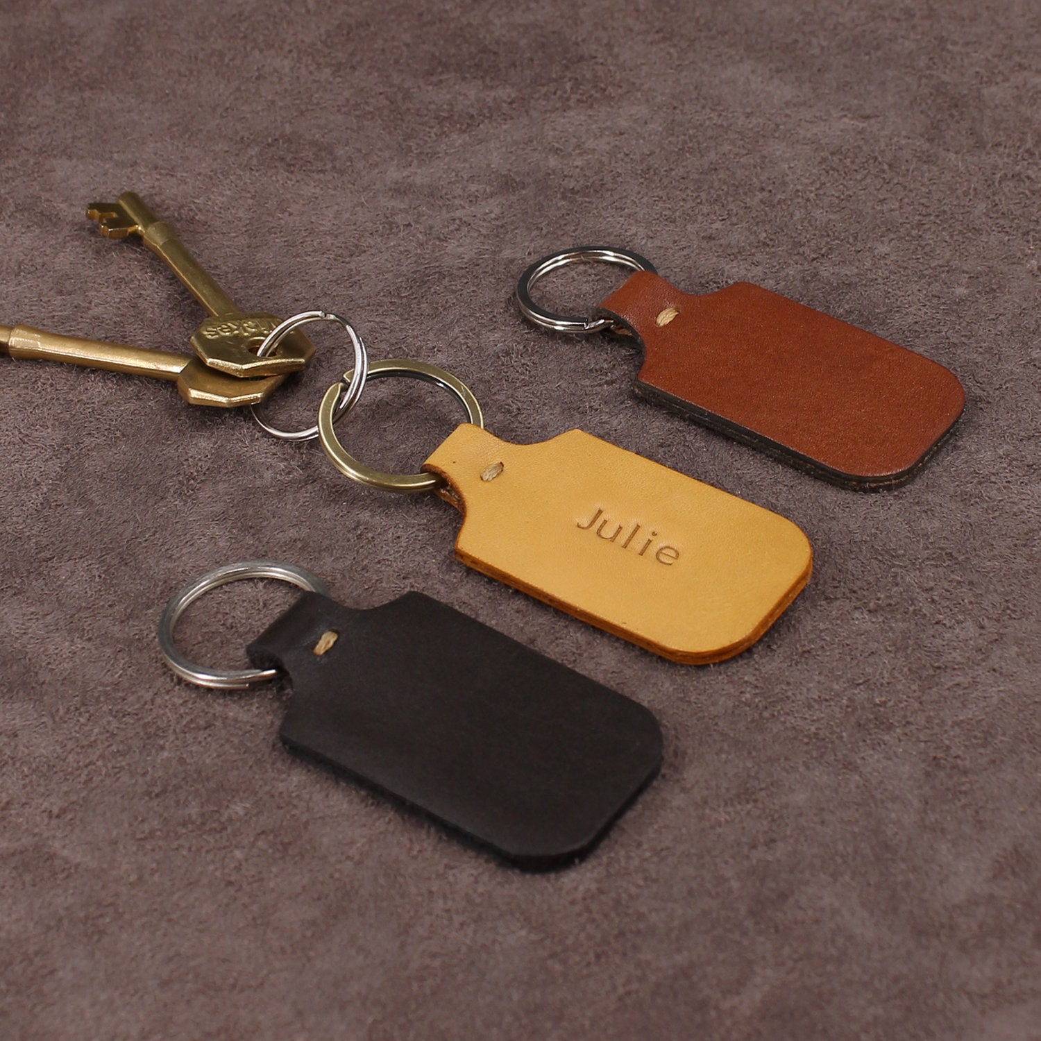 LEATHER HOTEL KEYCHAIN / BLACK ボルトルーム Hotel Keychain | Full grain leather, vintage-inspired
