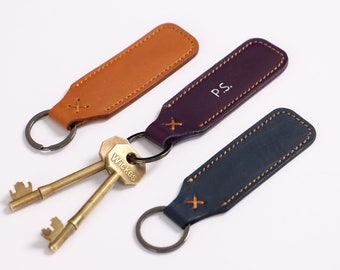 Monogrammed Leather Keyring: Embossed Full Grain Keychain