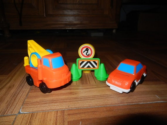 fisher price flintstone car