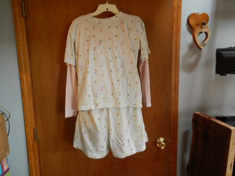 women/'s vintage short set