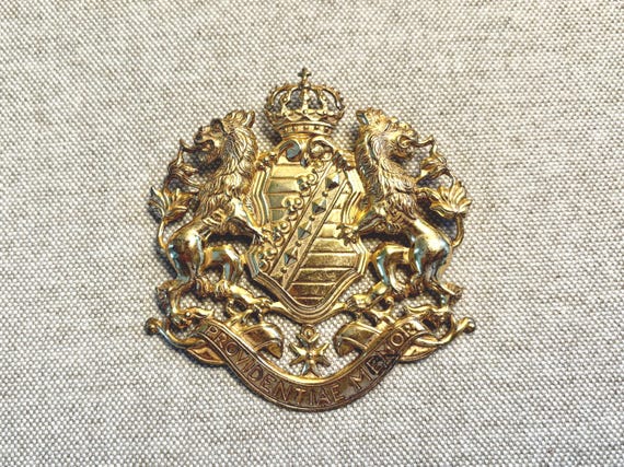 Miriam Haskell heraldic brooch
