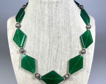 Art Deco green Chalcedony necklace