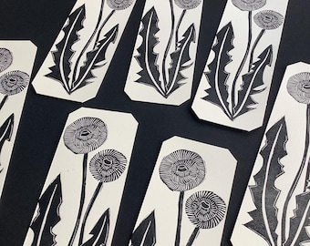 Marcapáginas de diente de león, grabado en linóleo, con diseño de follaje silvestre, ilustración alternativa en blanco y negro, impreso a mano. Accesorio para libros.