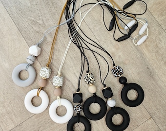 Nursing necklace/breastfeeding accessories/fiddle necklace/stylish,practical jewellery/sensory fiddle pendant