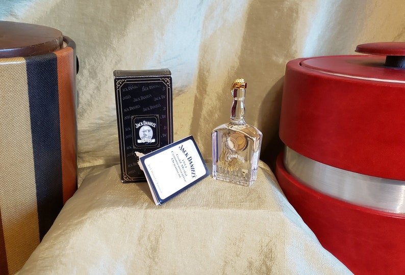 Jack Daniels ~ 1914 ~ Commemorative Gold Medal Ornament Tennessee Whiskey Limited