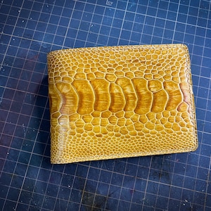 Cartera de avestruz, Cartera de cuero para hombre, Cartera de cuero personalizada, Regalo perfecto para él, Cartera plegable hecha a mano