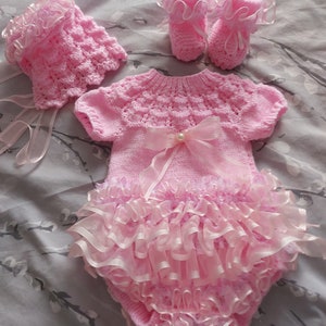 Frilly hand knitted baby set, hand made baby clothes. Romper set, Baby girl set.  Handmade baby set.  Set contains ribbon frills to romper