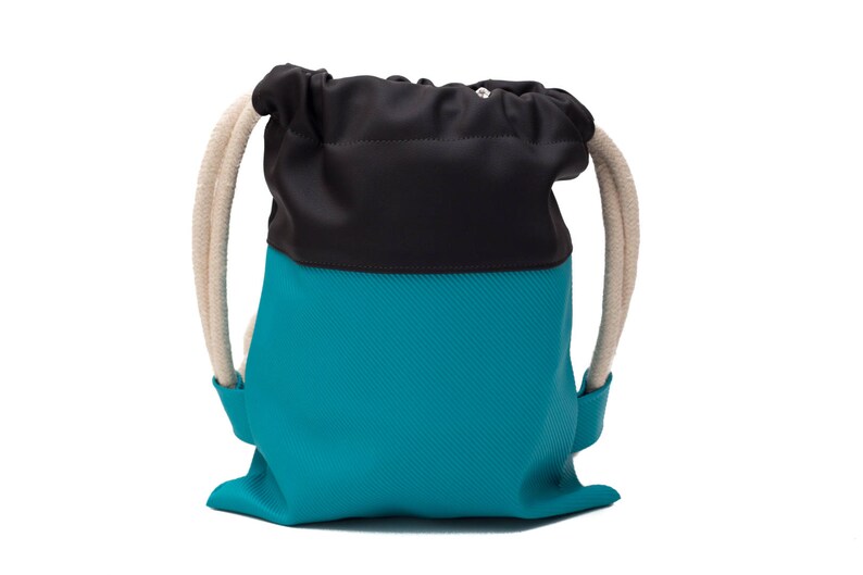 drawstring backpack men