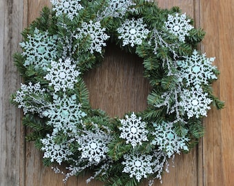 Snowflake Wreath, Winter Wreath, Icy Wreath, Snowy Wreath, Winter Decor, Sparkling Wreath, Front Door Wreath, January Wreath, Snowflake