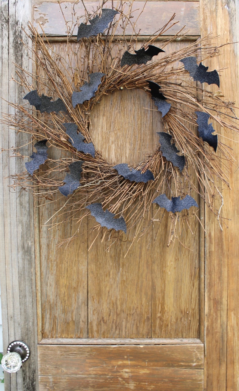 Halloween Wreath, Bat Wreath, Halloween Decor, Halloween Door Wreath, Front Door Wreath, Bat Decor, Classy Halloween Wreath, Natural Wreath image 1