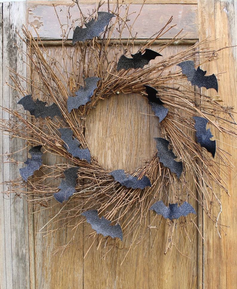 Halloween Wreath, Bat Wreath, Halloween Decor, Halloween Door Wreath, Front Door Wreath, Bat Decor, Classy Halloween Wreath, Natural Wreath image 3