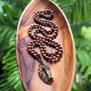 RELEASE & RESTORE Kwan Yin Bodhisattva Buddhist Mala for Grounding Natural Sandalwood Kuan Yin Guanyin Mala Necklace Buddhist 108 Mala Beads