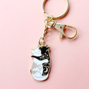 Day & Night Hugging Cat Keychain Yin yang cat Moon keychain Cute keychain Cat lover Stocking stuffer Cat lady gifts Constellation Black cat image 2