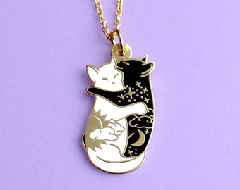 Day & Night Hugging Cat Necklace Yin yang cat Moon cat Cute necklace Cat lover Stocking stuffer Cat lady gifts Constellation Black white