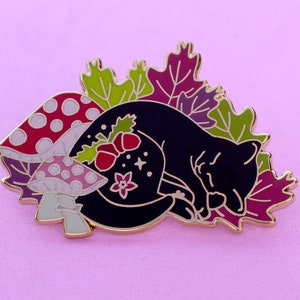Herbst Katze Emaille Pin Herbst Katze Bergahorn Baum Pilz Pin schlafende Katze Eichel Pin Katzenpin Herbst Emaille Pin Herbst Emaille Pin Katzengeschenk