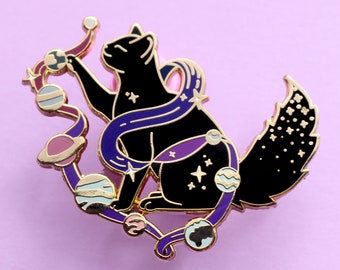 Broche en émail chat solaire, violet et noir Chat de l'espace du système solaire