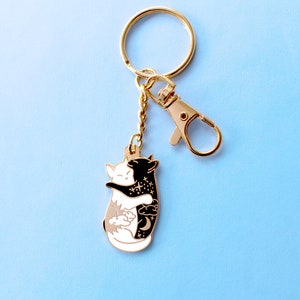 Day & Night Hugging Cat Keychain Yin yang cat Moon keychain Cute keychain Cat lover Stocking stuffer Cat lady gifts Constellation Black cat image 3