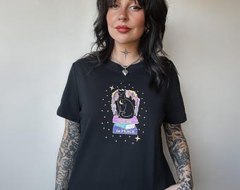 Let me Read in Peace Cat T-Shirt