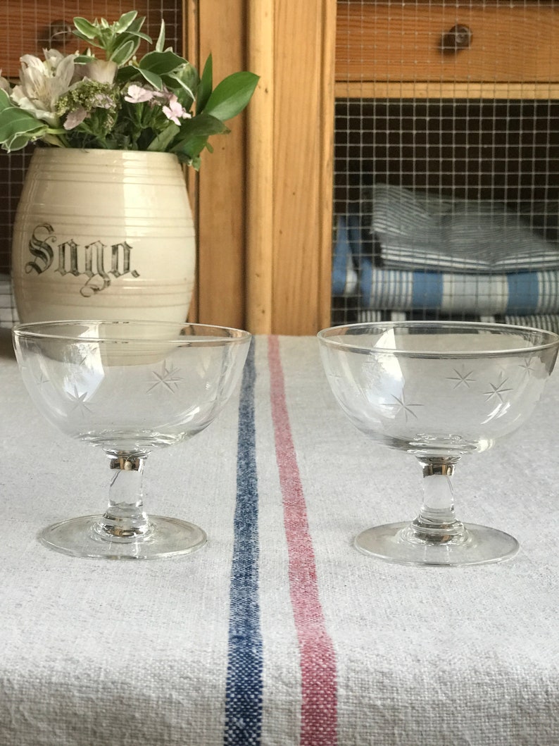 Lovely set of 4 vintage French sundae glasses image 2