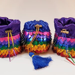 Häkelanleitung und Anleitung: Drachenschuppen-Würfeltasche