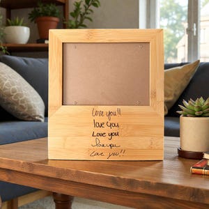 Marco de fotos con escritura a mano grabada personalizada / Recuerdo / Regalo de bodas / Escritura a mano de la madre / Regalo grabado