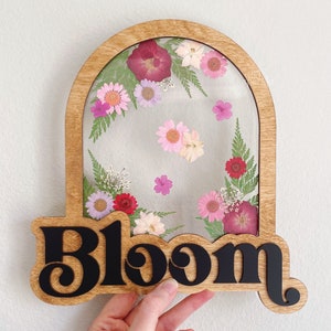 Pressed Flower Frame, Pressed Flower Art, Pressed Flowers, Floating Frame, Dried Flower Frame, Framed Pressed Flowers, Flowers for Mom Gift