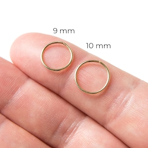 Set di orecchini a cerchio - Orecchini a cerchio in oro 14k - Piccoli orecchini a cerchio - Mini cerchi riempiti in oro 14k - Orecchini a cerchio Huggie in oro 14k - 9 mm, 10 mm