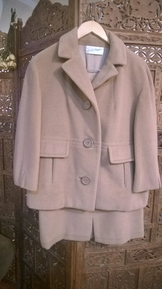 Vintage 2 piece suite.  Jacket and Skirt.