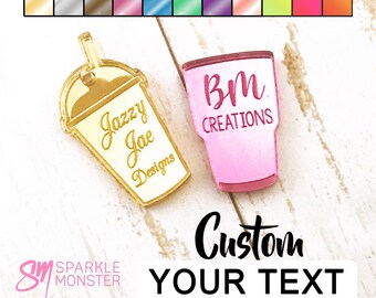 Etiquetas para vasos acrílicos personalizados: texto grabado, cortado a láser, espejado y neón