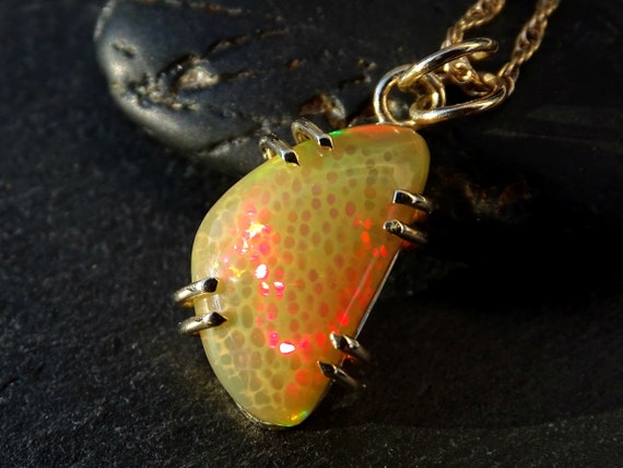 Honeycomb Welo Opal Pendant Gold Opal Necklace Honeycomb Opal Necklace Gold Opal Pendant Golden Opal Crystal Pendant Opal Gift for Women Etsy