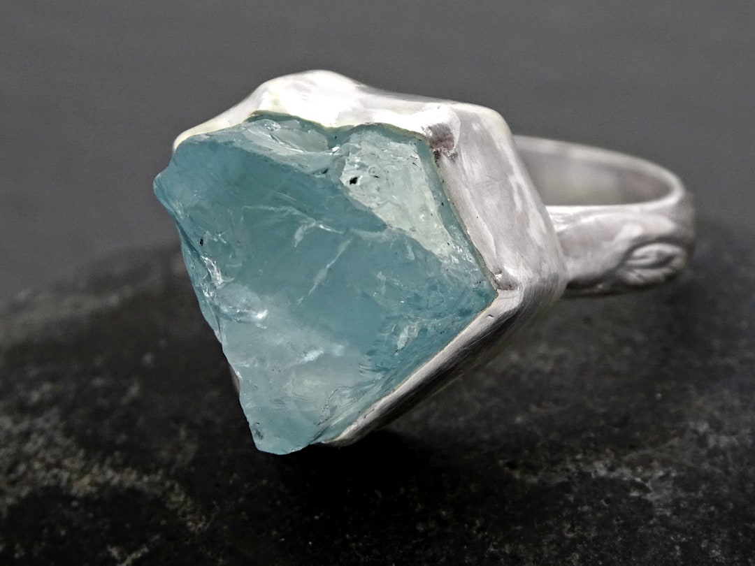 Uncut Aquamarine Ring Silver Aquamarine Crystal Ring Raw - Etsy