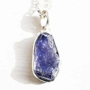 purple tanzanite pendant silver, raw tanzanite necklace, tanzanite crystal pendant for her, crystal pendant gift for women, anniversary gift