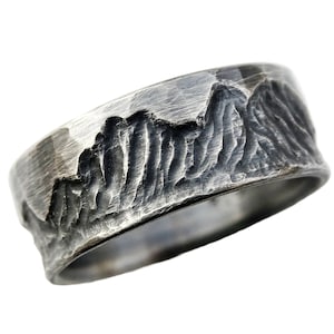 Geschnitzter Gebirgsring aus Silber, Herrenring Gebirgskette aus Silber, handgeschnitztes Geschenk für Männer, Ehering für Frauen