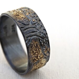 anillo único del árbol de la vida plata negra oro de 14k, anillo vikingo anillo Yggdrasil, anillo de bodas celta para hombres anillo de bodas oro fundido y plata imagen 4