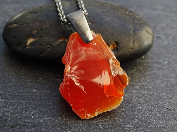Fire clearance opal pendant