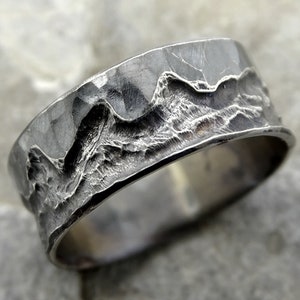 rugged mountain ring black gold ring, boho wedding band mens wedding ring white gold, outdoors wedding ring for him, cool mens ring gold