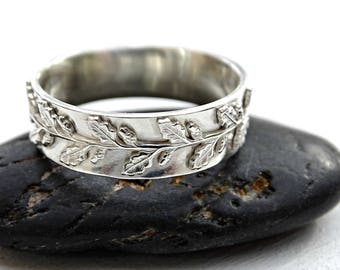 medieval wedding ring womens, fairy tale wedding band pagan, leaf engagement ring, oak leaf ring silver, silver twig ring, lace silver ring