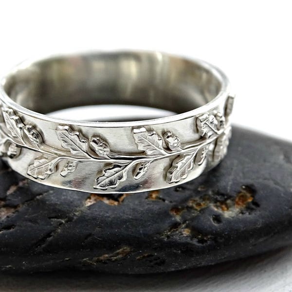 medieval wedding ring womens, fairy tale wedding band pagan, leaf engagement ring, oak leaf ring silver, silver twig ring, lace silver ring