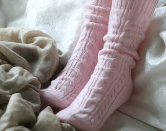 100% KASCHMIR SOCKEN. Luxus Socken. Cashmere Socken Damen. Winter Socken. Einheitsgröße Kaschmirsocken. Bettsocken. Weihnachtssocken. Strickstöcke.