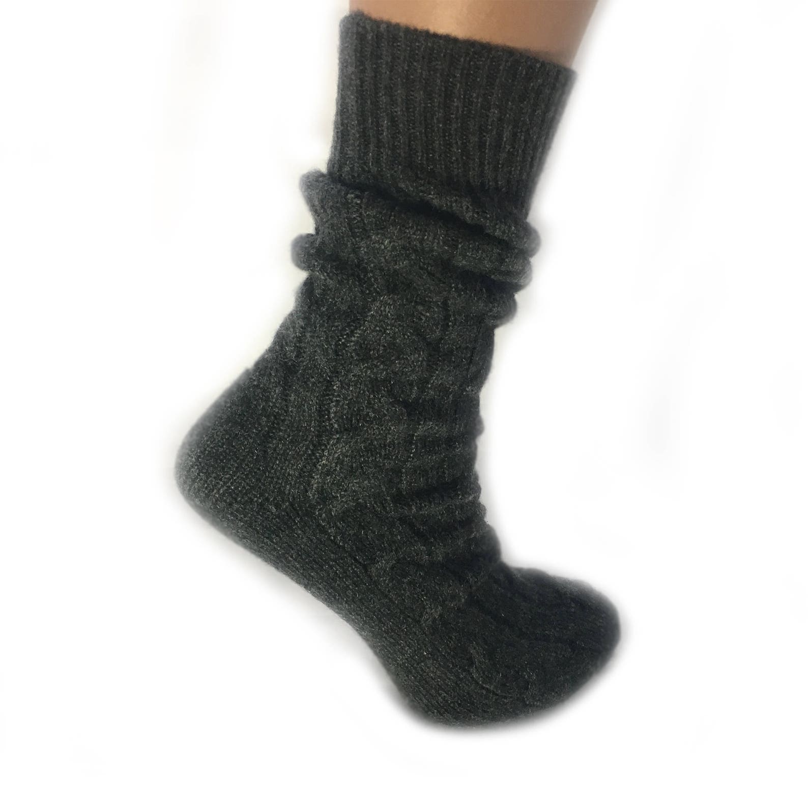 Feeling Pampered Women's 100% Cashmere Ankle Socks – Cream White, Size 7-9, Bed Socks