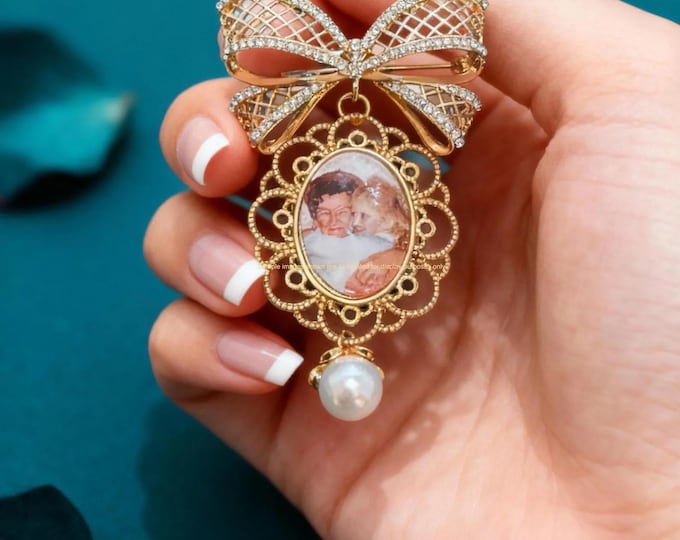 Photo Bouquet Keepsake, Bow Brooch with Lacy Charm and Pearl Accent, Custom Picture, in Memory of a Loved One, for the Bride