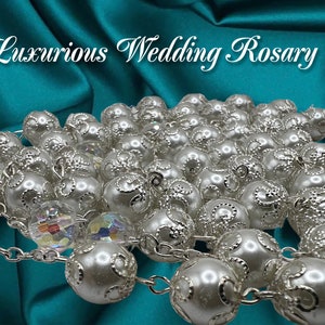 Rosario de boda católico de lujo con tu foto, cuentas de perlas de vidrio blanco hechas a mano: regalo de recuerdo familiar para los novios