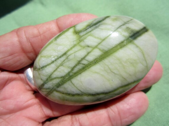 SERPENTINE Polished Palm Stone Touch Worry Afghanistan 78g / 2 1/2" inch