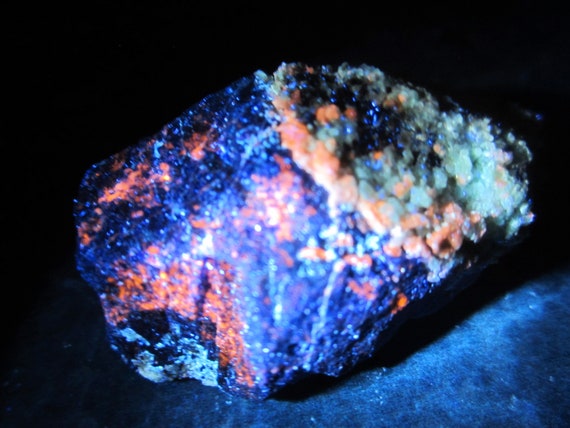 LAZURITE with Matrix Badakhshan Afghanistan 47g Fluorescent