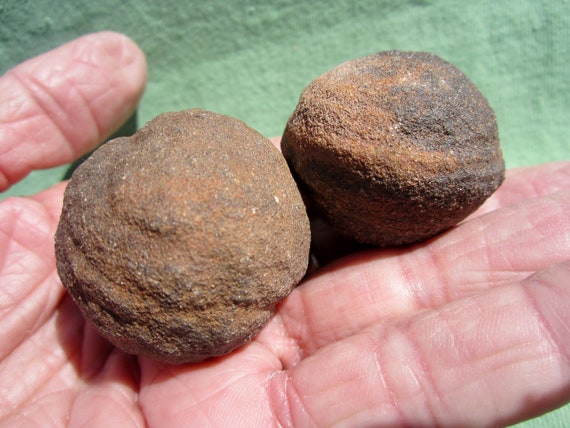 MOQUI MARBLES 'Male/Female' Pair  Shaman Stone 122g