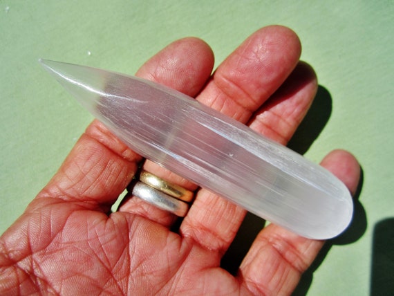 SELENITE WAND Polished Pointer 3 3/4" Morocco 62g