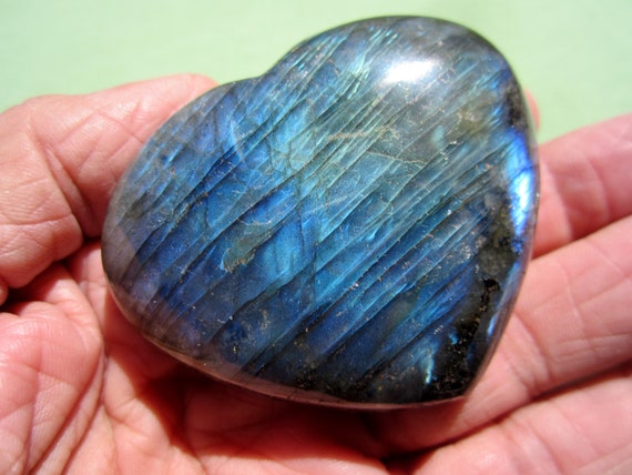 LABRADORITE HEART Polished Palm Stone Worry Madagascar 124g