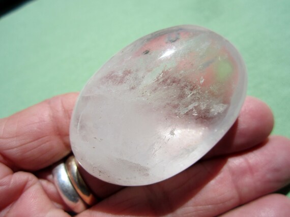 QUARTZ Polished Palm Stone Worry Madagascar 66g