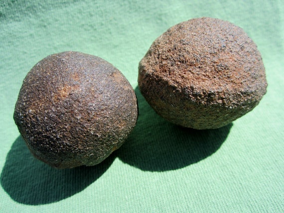 MOQUI MARBLES 'Male/Female' Pair  Shaman Stone 132g