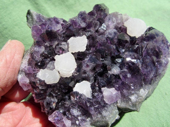 AMETHYST with CALCITE CLUSTER (Cut Base) Fluorescent Uruguay 265g